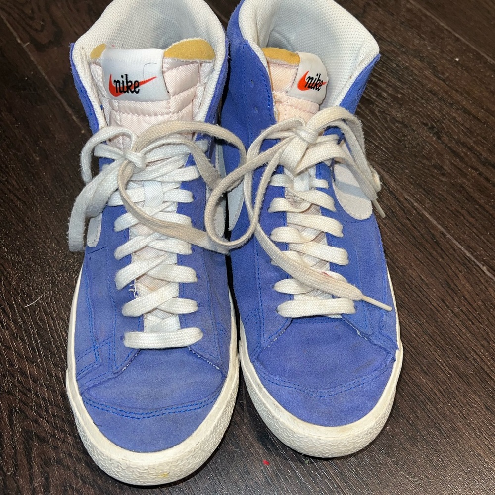 ELECTRIC BLUE NIKE MID ‘77 SUEDE RACER